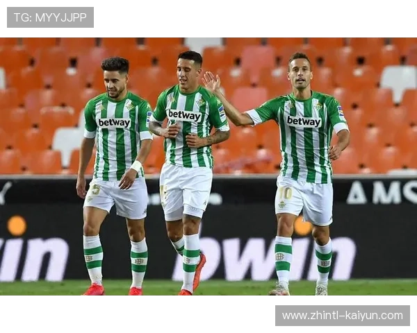 皇家贝蒂斯西甲球队占据种子席位,技术流打法适应欧联杯赛场 皇家贝蒂斯西甲球队占据种子席位,技术流打法适应欧联杯赛场